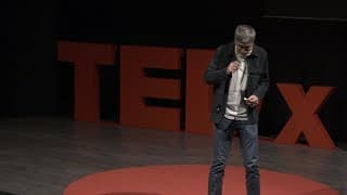 Tabuları Yıkmıyorum, Sadece Üzerlerine Basmıyorum | Emrah Ablak | TEDxFabrika