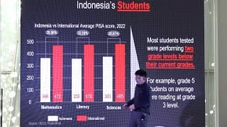The Essence of Volunteering: How to Create a Million Teachers | Jonathan Natasaputra | TEDxITS